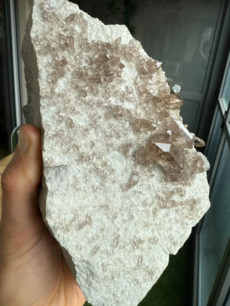 Rauchquarze auf Muttergestein - Bild 8