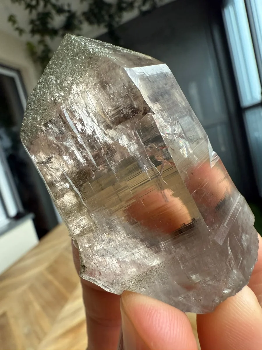 Schöner Rauchquarz mit Chloritspitze - Bild 6