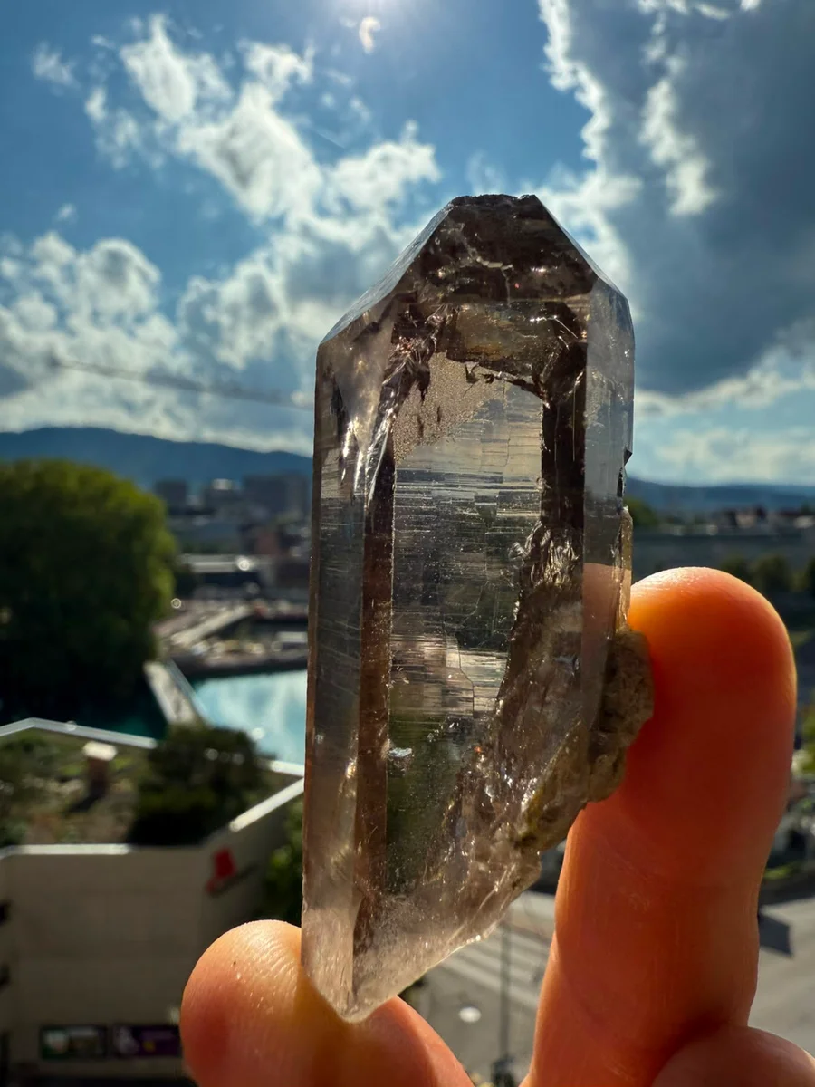 klarer Rauchquarzspitz - Bild 8